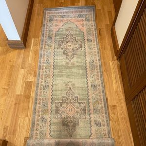 Brand New 2’x6’ runner with pad